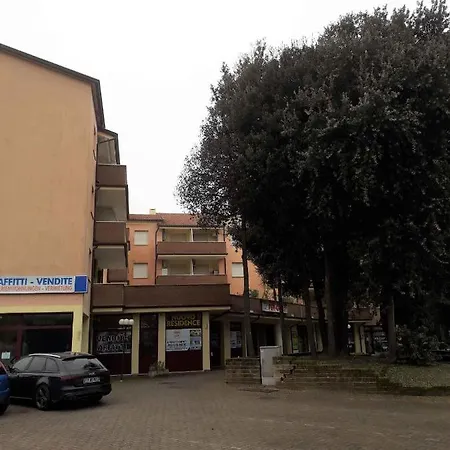 In 33097 * Rosolina Mare