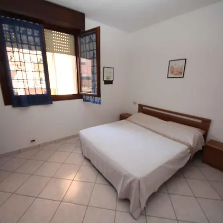 In 33097 Rosolina Mare