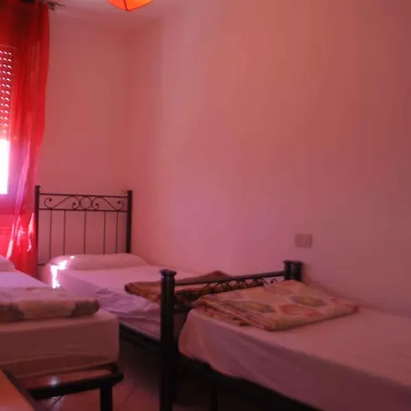 Apartment In 33097 *